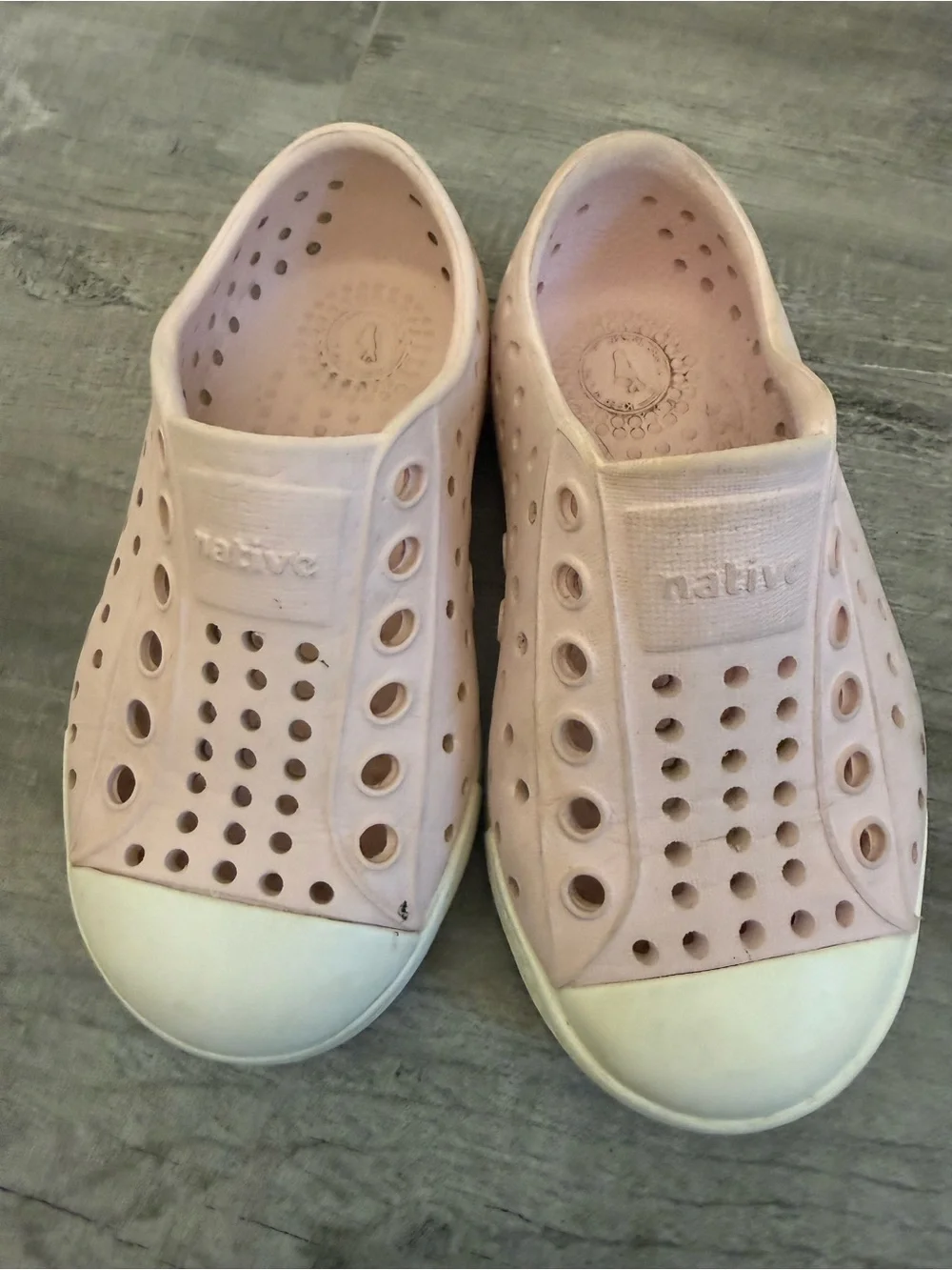 Native Jefferson Slip-On Kids Shoes in Light Pink C6